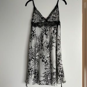 Oscar de la Renta Feminine Lace Sleeping Dress S